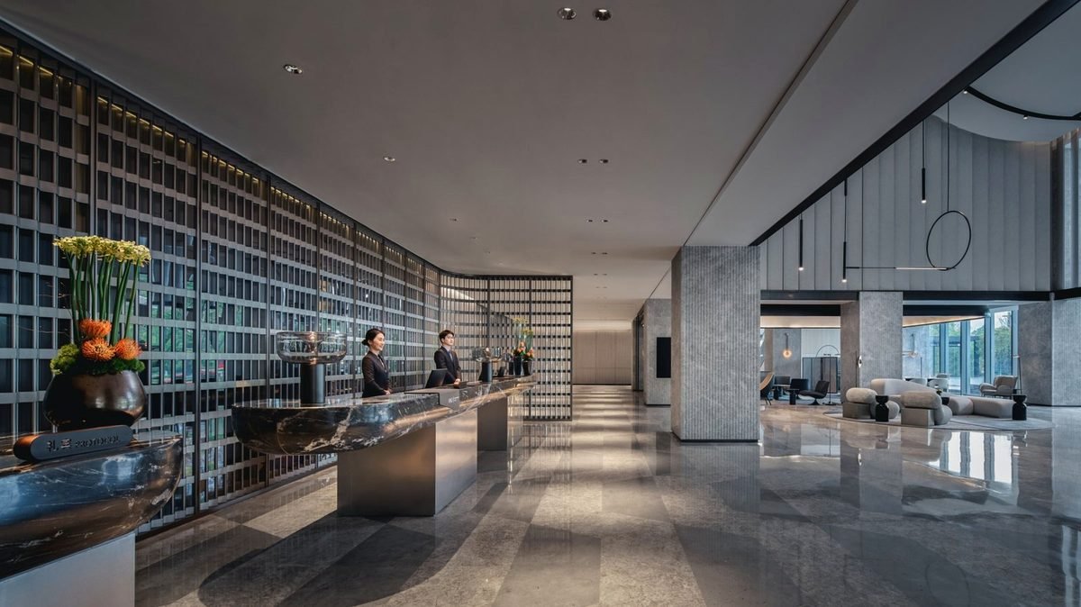 Crowne Plaza Hangzhou Binao hotel interior